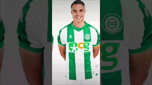 10 חולצות ה-Eredivisie המובילות בכל הזמנים: עיצובים איקוניים ומועדפים של מעריצים